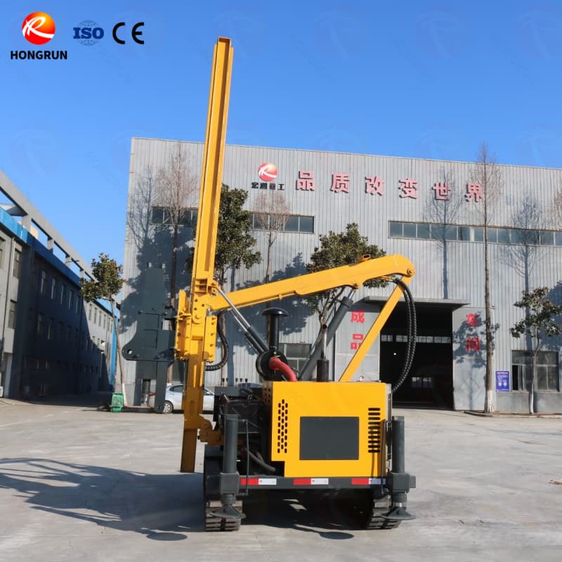 Máy đóng cọc thi công lan can đường cao tốc