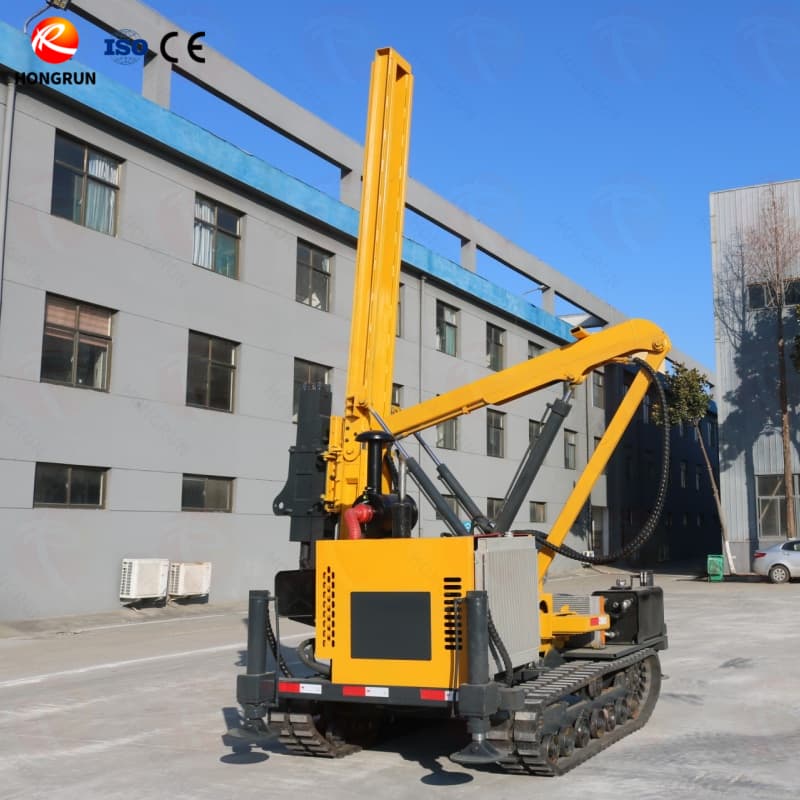 Máy đóng cọc thi công lan can đường cao tốc